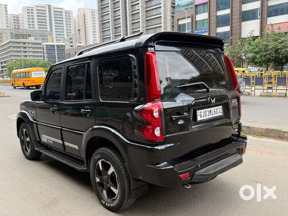 Mahindra Scorpio Classic 2.2 S 11 Mt 7 Str, 2022, Diesel