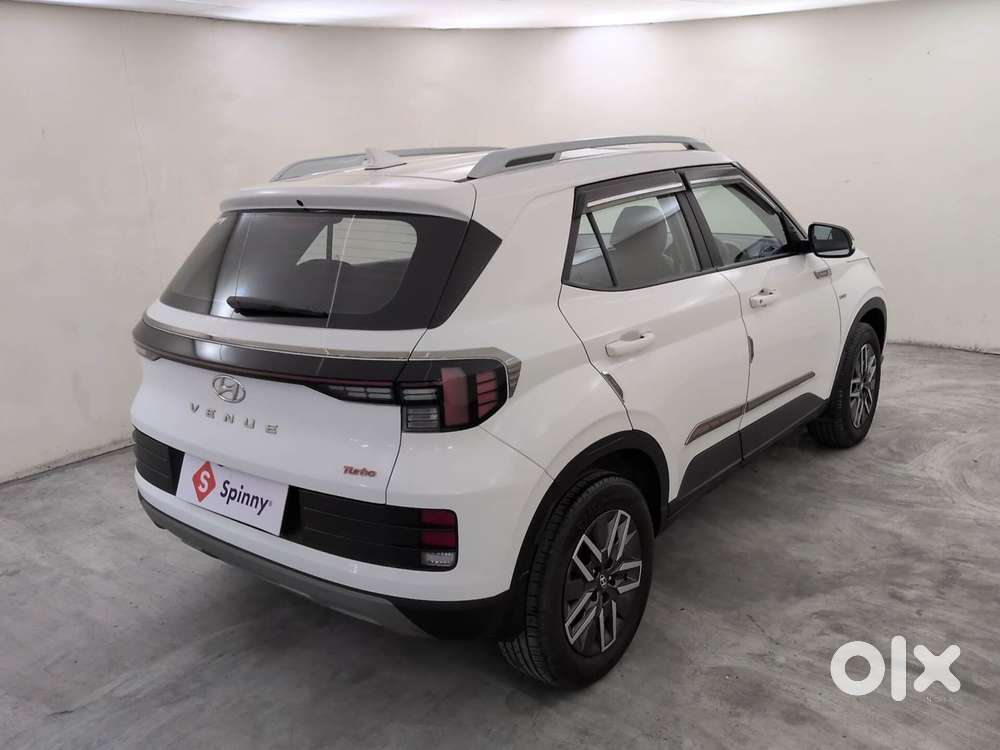 Hyundai Venue 1.0 S (o) Turbo Dct, 2024, Petrol