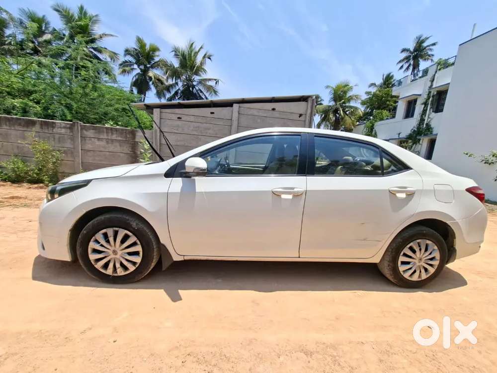 Toyota Corolla Altis 2015