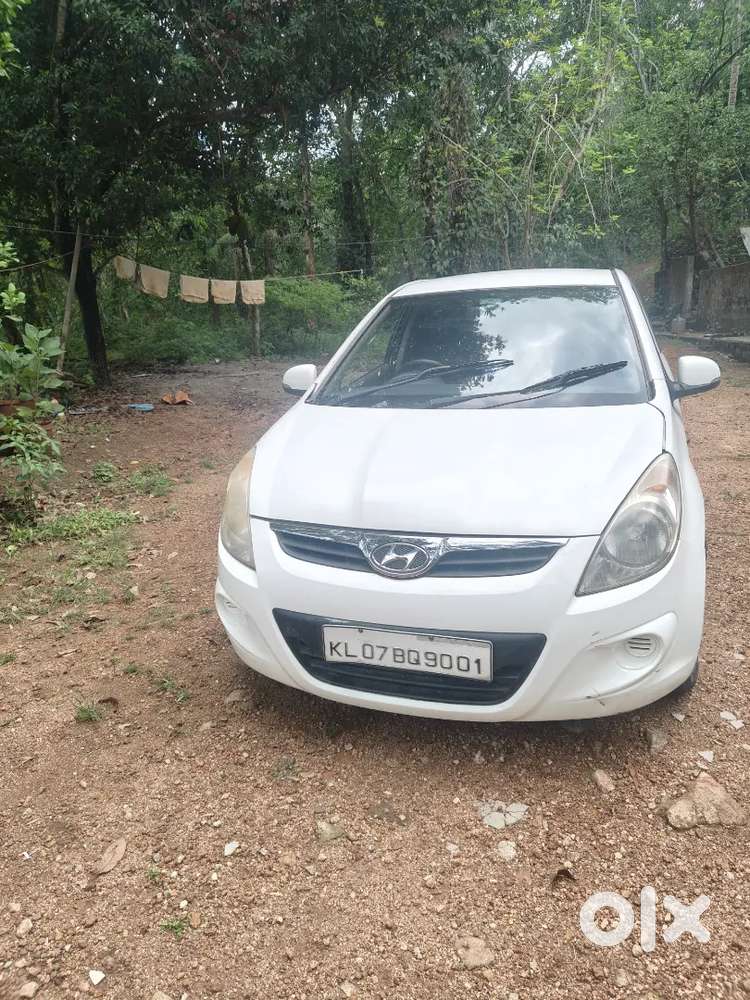 Hundai I20 2011 Model Test Pending