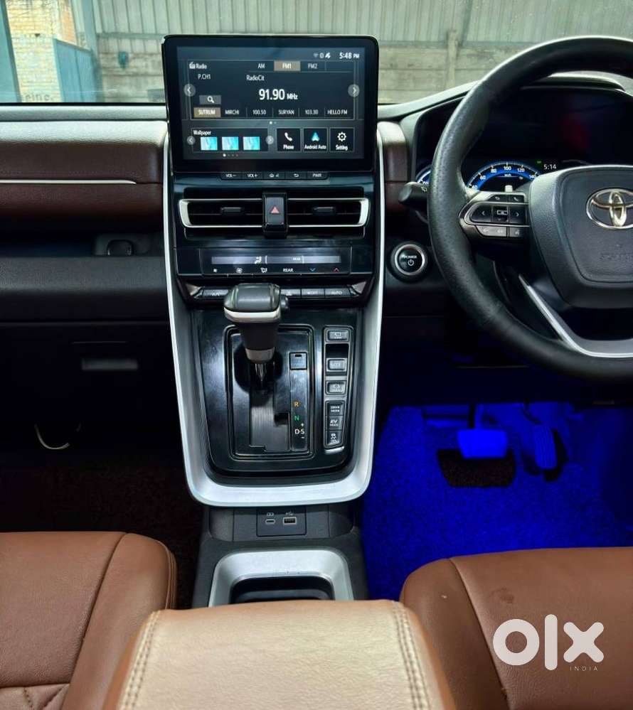 Toyota Innova Hycross 2.0 Vx Hybrid 8 Str, 2024, Petrol