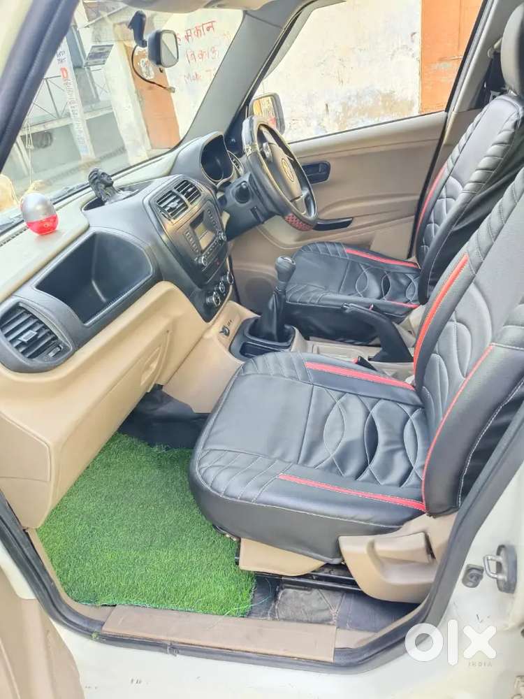 Mahindra Tuv 300 2016 Variant