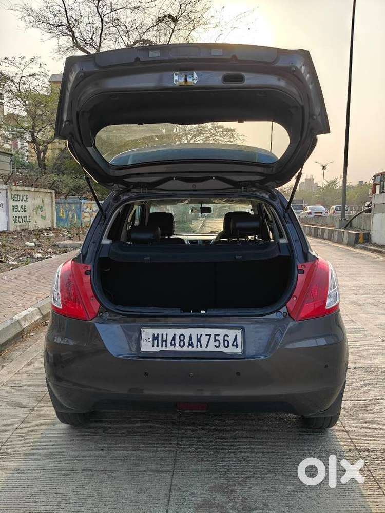 Maruti Suzuki Swift Vxi 1.2 Abs Bs-iv, 2017, Petrol