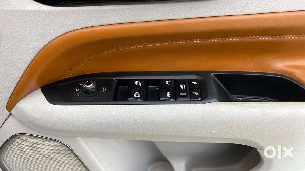 Jeep Compass Limited (o) 2.0 Diesel At, 2023, Diesel
