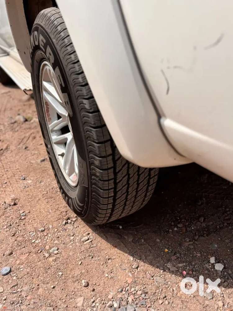 Ford Endeavour Diesel 2010 White