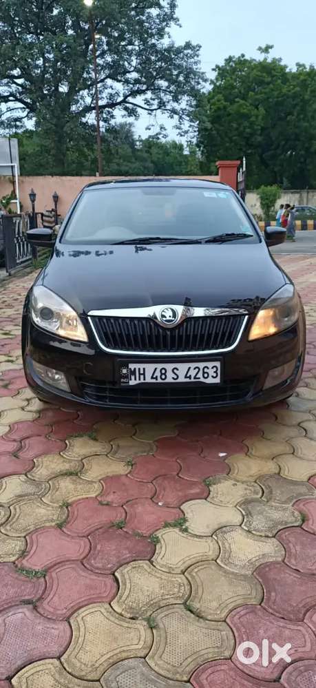 Skoda Rapid 2014 Diesel Well Maintained..all New Tyres Smooth Engine..