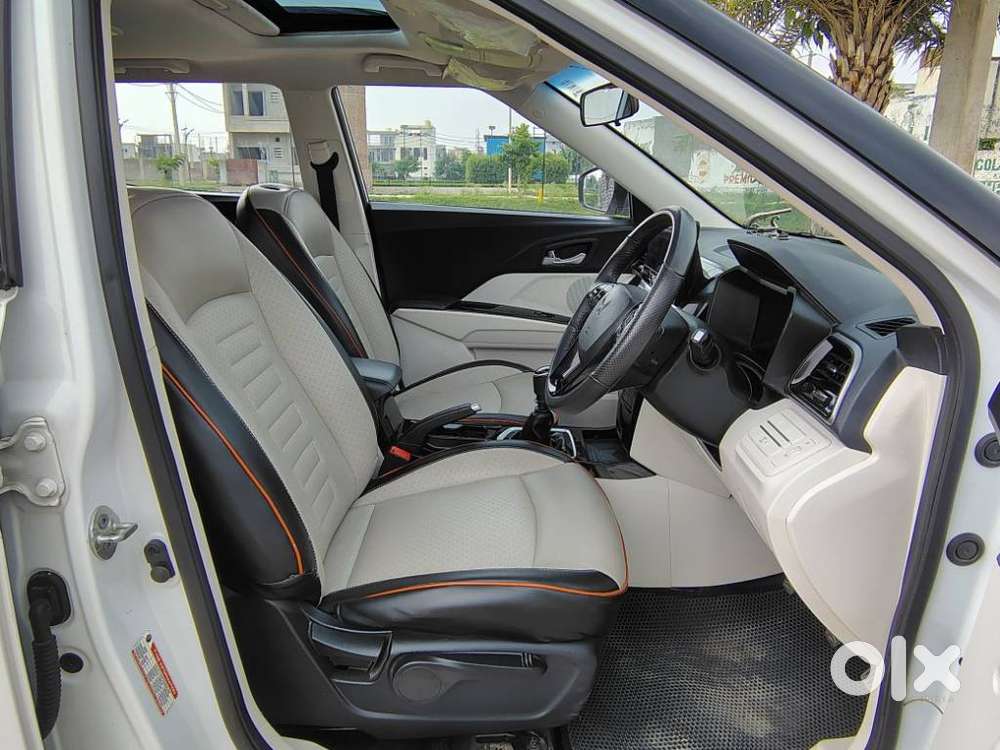 Mahindra Xuv 3xo Ax5 Ds Mt, 2024, Diesel