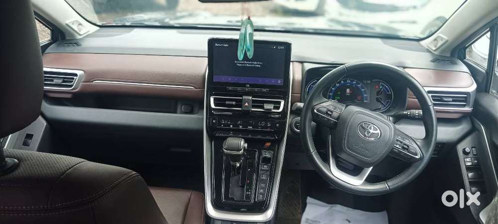 Toyota Innova Hycross 2.0 Zx Hybrid 7 Str, 2025