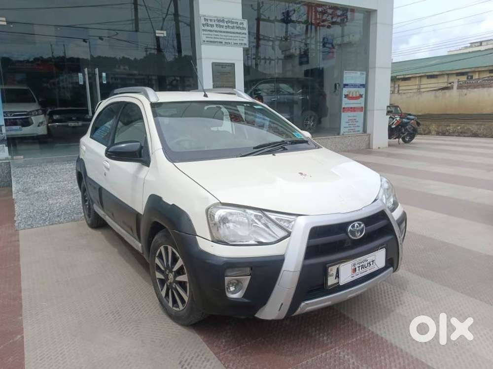 Toyota Etios Cross 1.2l G, 2015, Petrol
