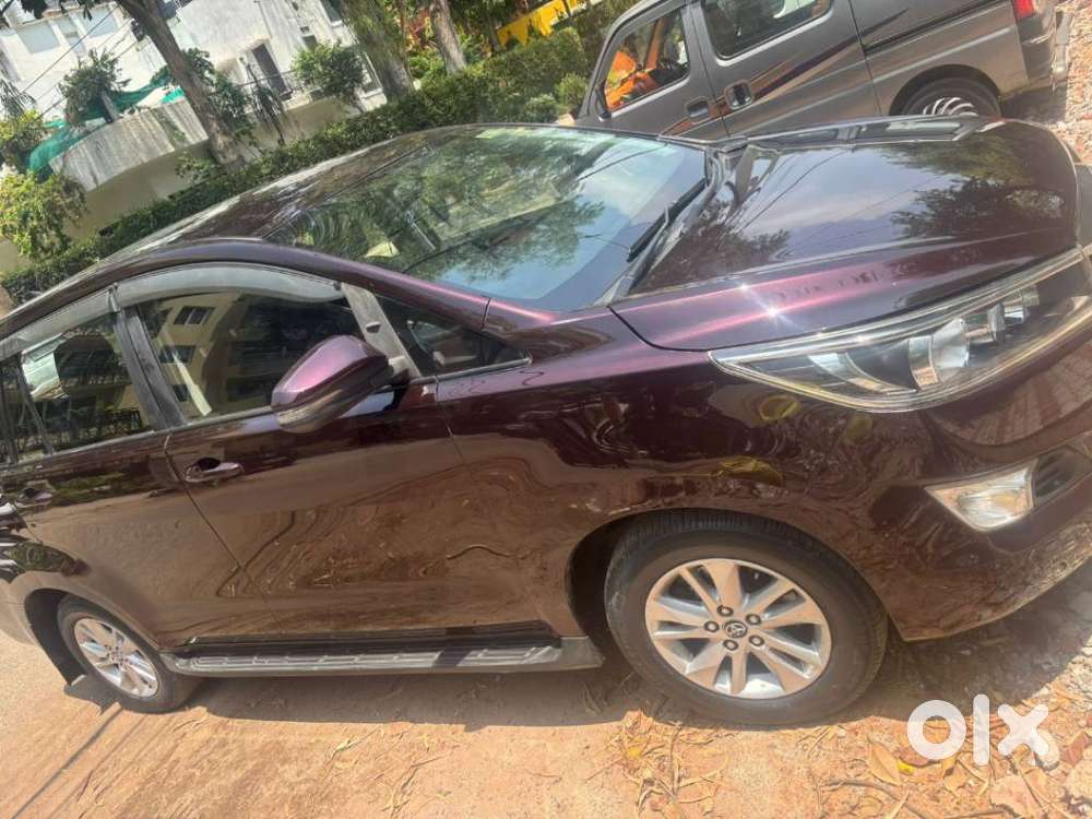 Toyota Innova Crysta 2.8 Gx At, 2022, Diesel