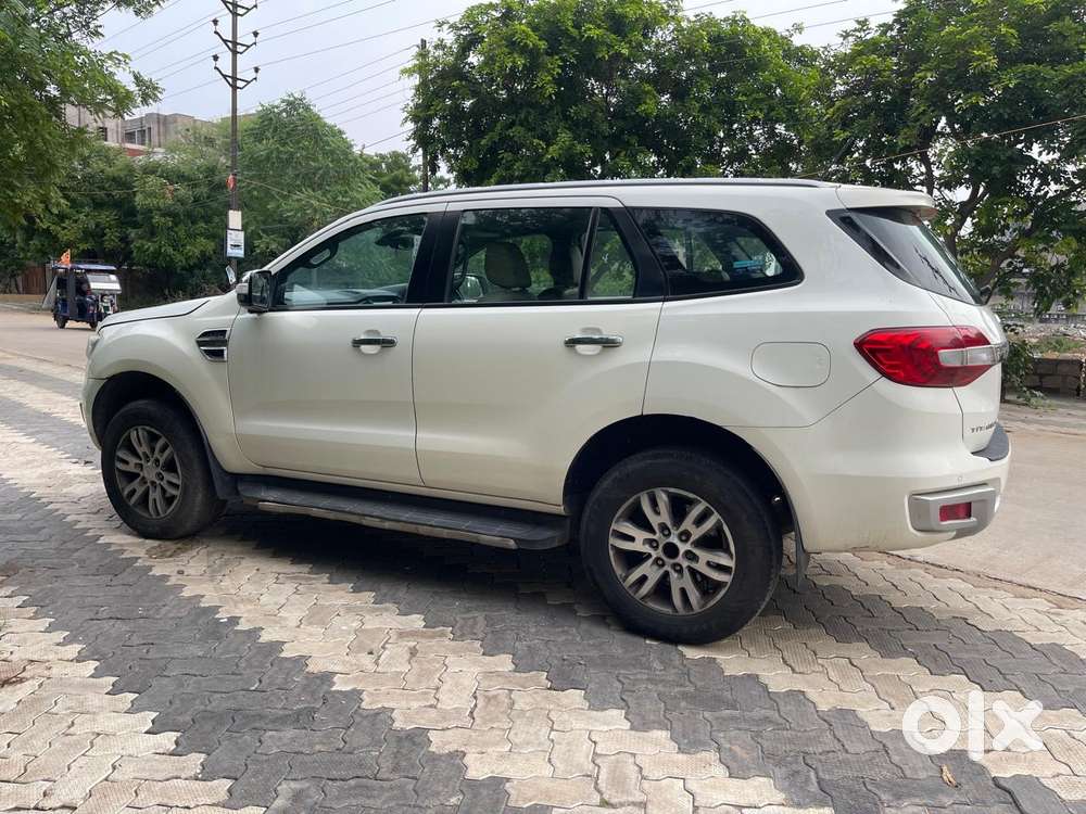 Ford Endeavour 3.2 Titanium 4x4 At, 2019, Diesel