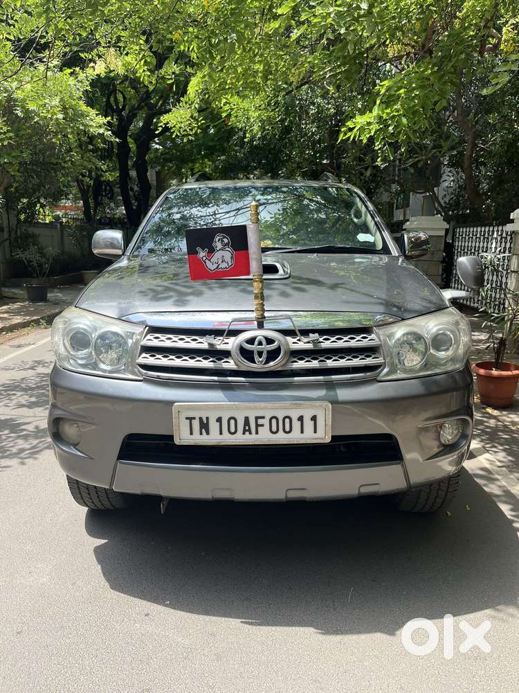 Toyota Fortuner 3.0 4x4 Manual, 2011, Diesel