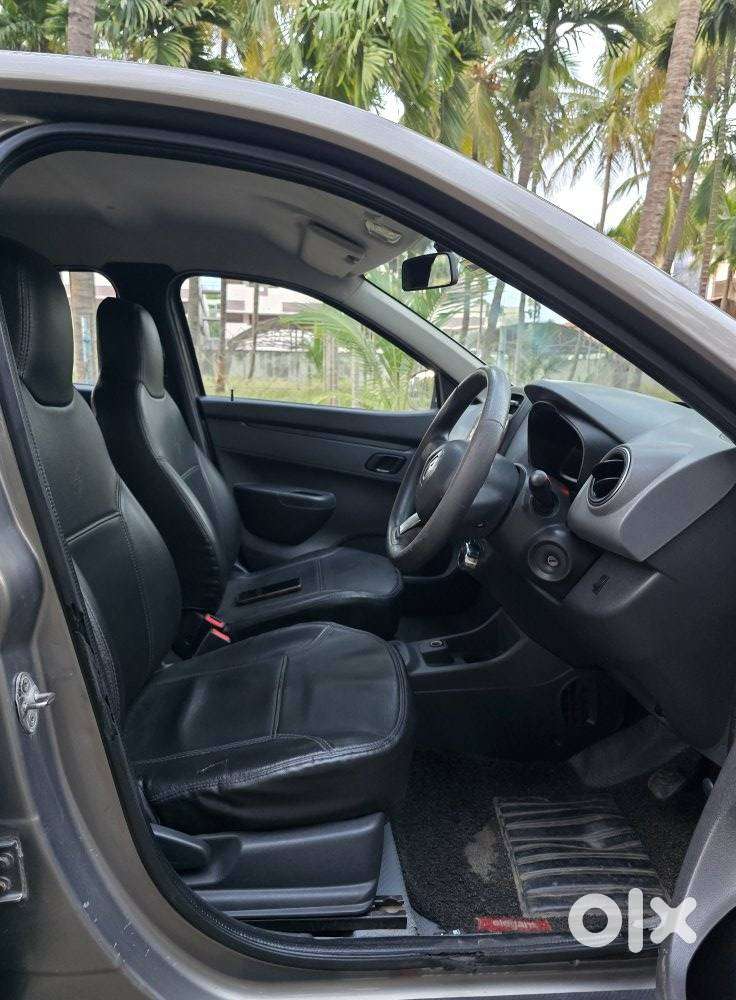 Renault Kwid 1.0 Rxt Amt Opt, 2017, Petrol