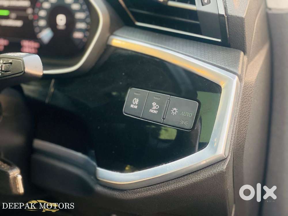 Audi Q3 40 Tfsi Premium Plus, 2024, Petrol