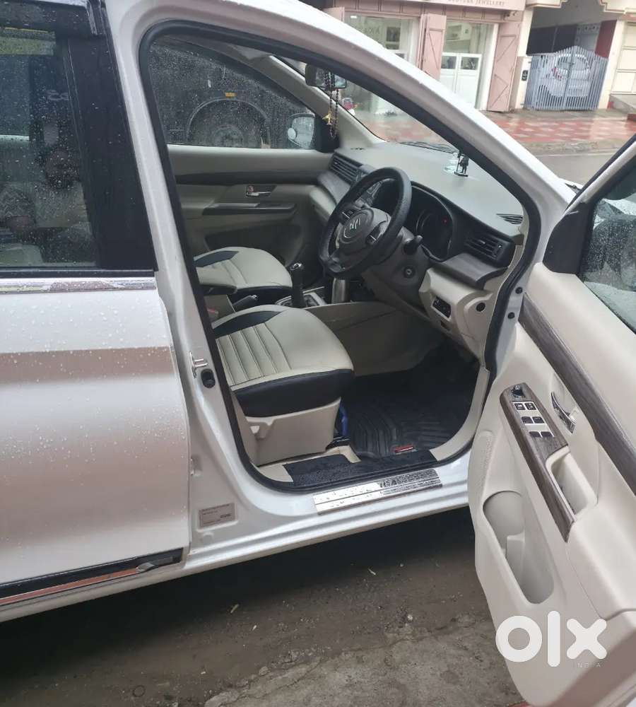 Maruti Suzuki Ertiga Vxi 2022 Cng
