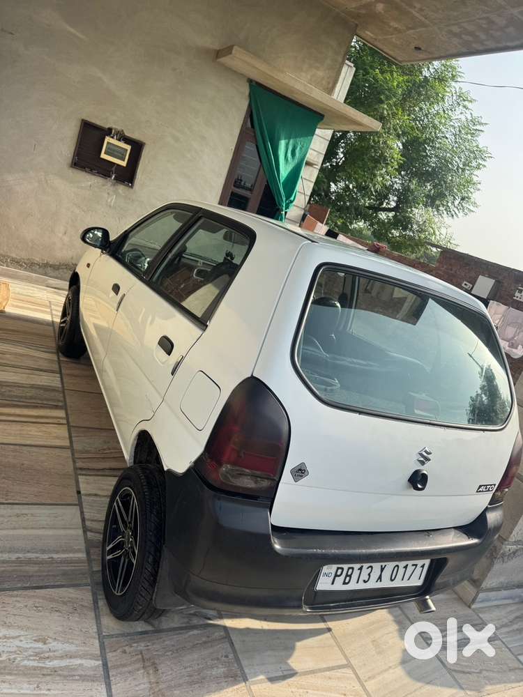 Alto Lxi 2010 White Colour