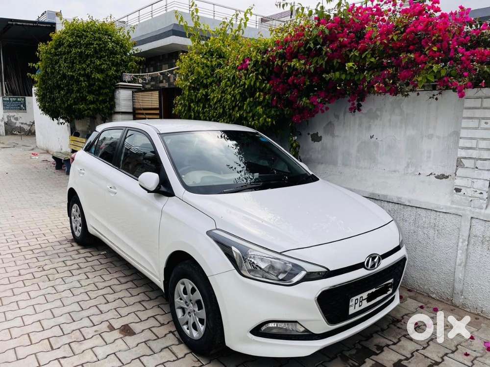 Hyundai I20 Sportz 2017/2018  Petrol  1st Owner  Excellent Conditio