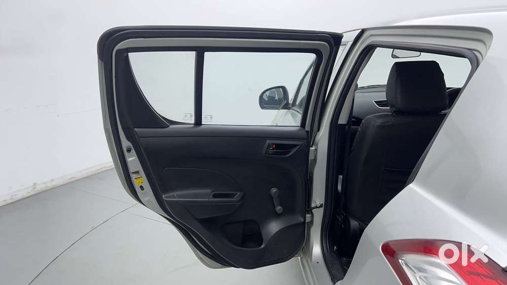 Maruti Suzuki Swift 1.2 Lxi (o), 2016, Petrol