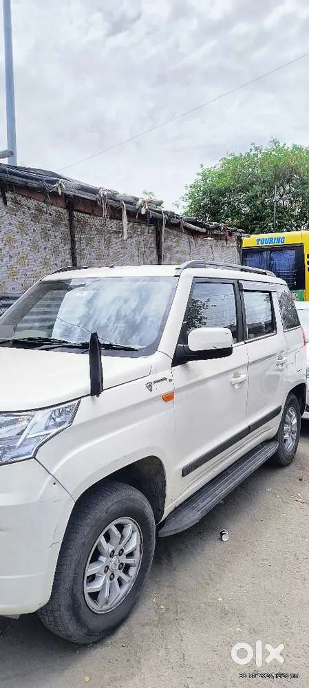Mahindra Tuv 300 2016 Diesel Well Maintained