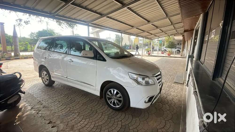 Toyota Innova 2.5 Z 2016