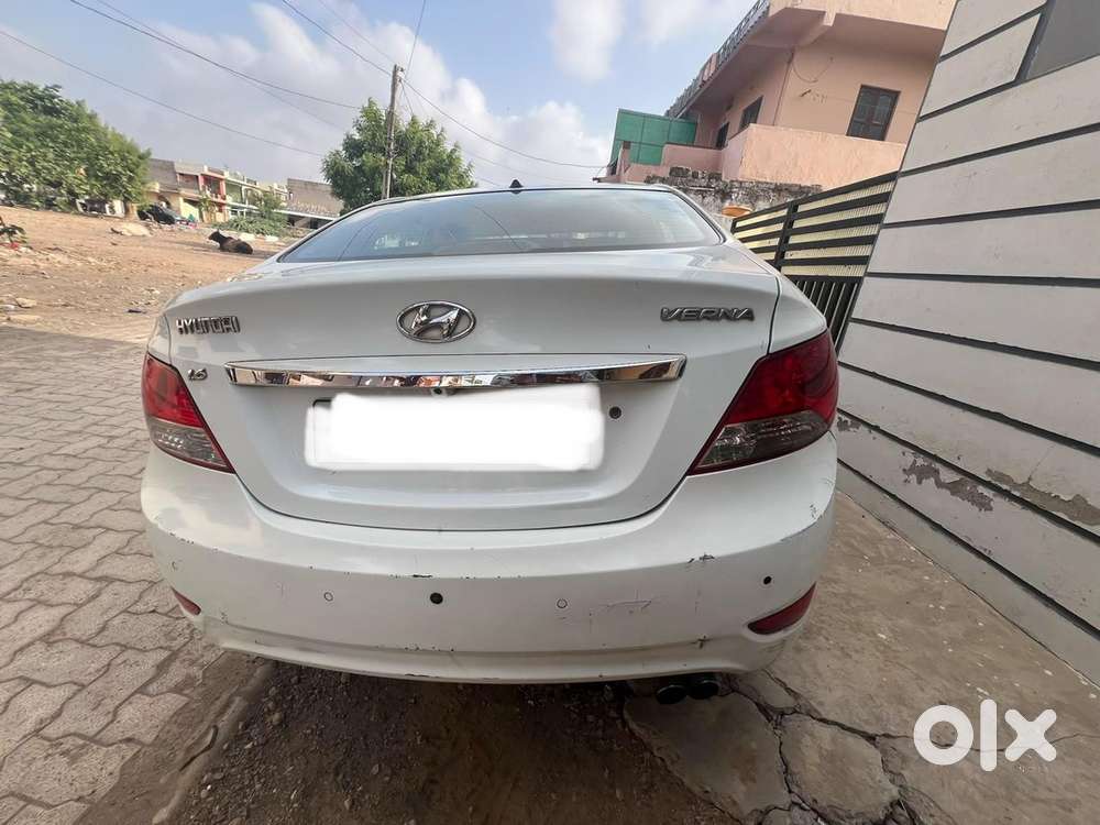 Hyundai Fluidic Verna 2013