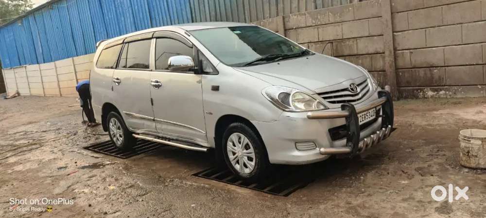 Toyota Innova 2011 Diesel Well Maintained