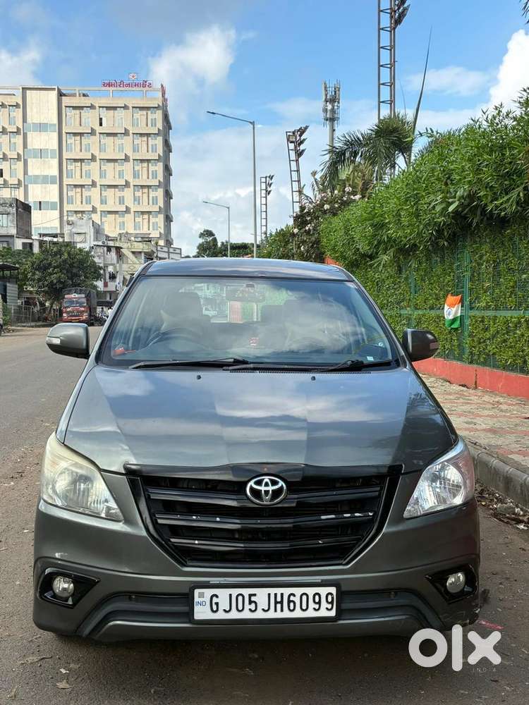 Toyota Innova 2014