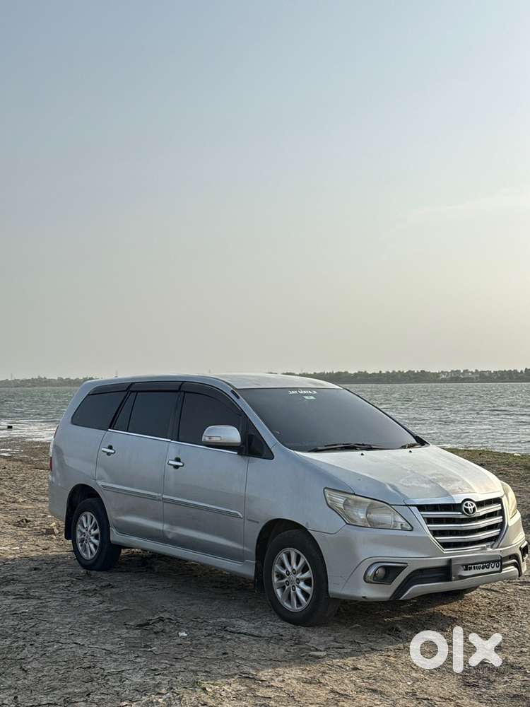 Toyota Innova Diesel 2012 Car