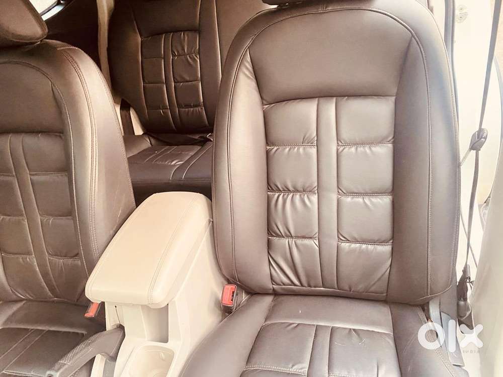 Mahindra Xuv300 Turbosport 2020 Petrol Well Maintained