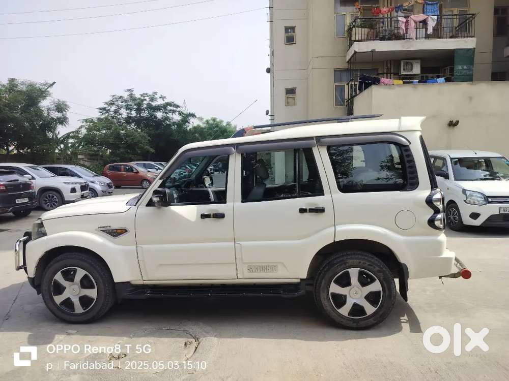 Mahindra Scorpio S6 Plus 2015