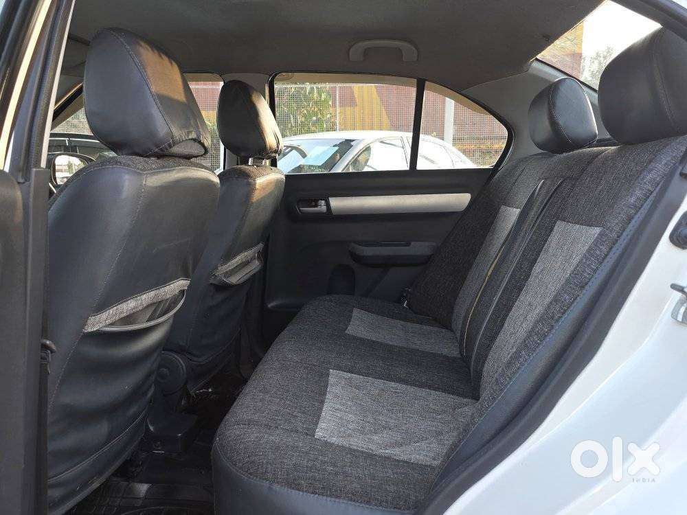 Maruti Suzuki Swift Dzire Vxi, 2011, Petrol