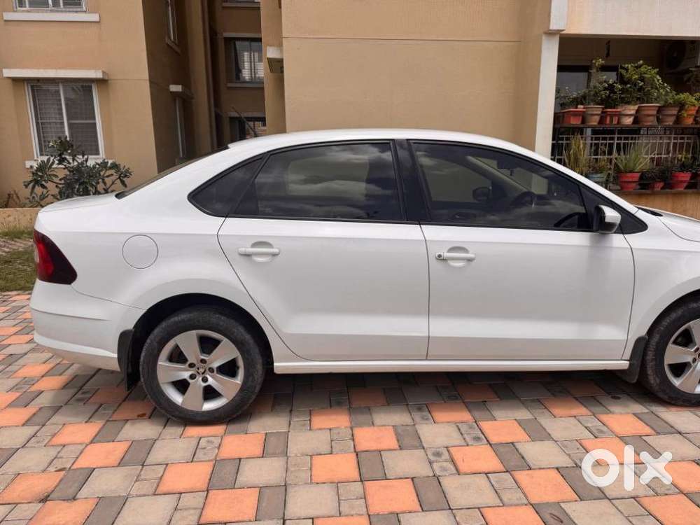 Skoda Rapid 1.0 Tsi Ambition, 2020, Petrol