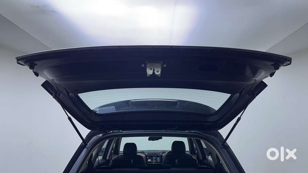 Hyundai Alcazar 2.0 Signature (o) Petrol At 7 Str, 2022, Petrol