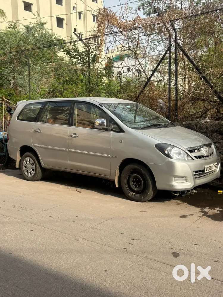 Toyota Innova 2007 Diesel 250000 Km Driven