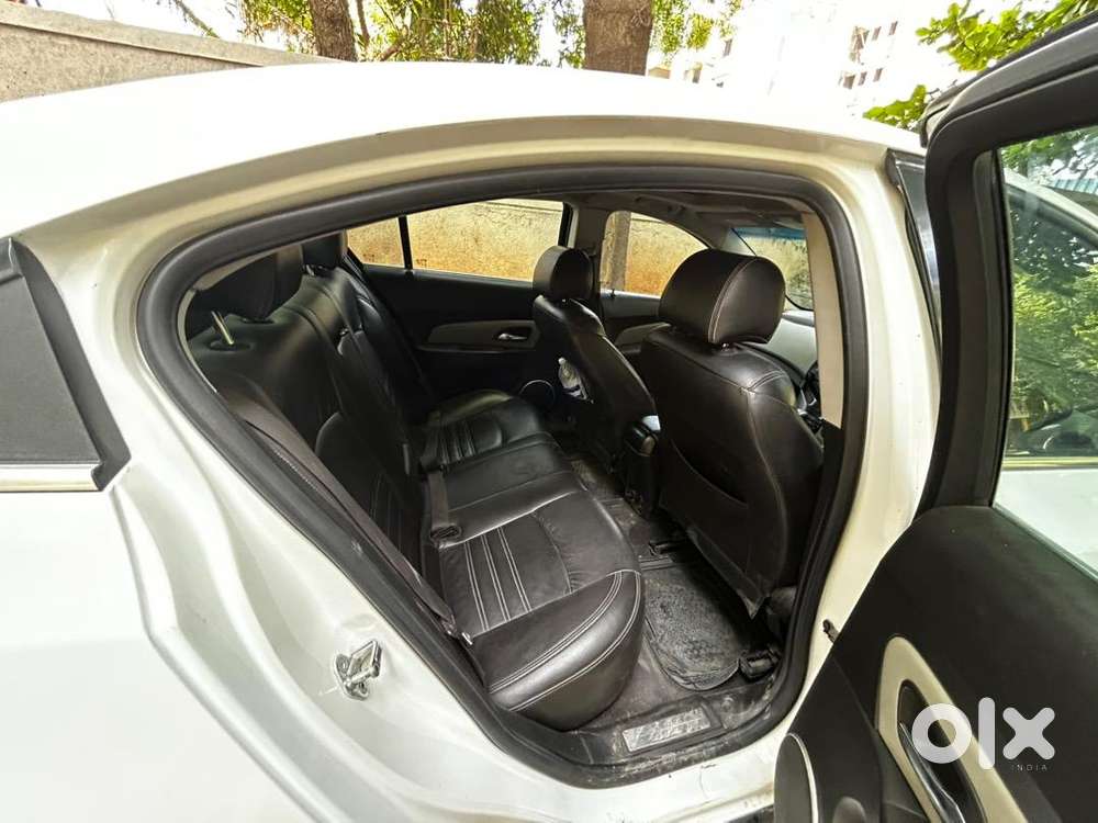 Chevrolet Cruze 2011 Automatic