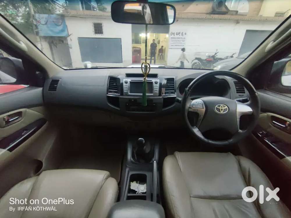 Toyota Fortuner 3.0 Diesel Manual 2012