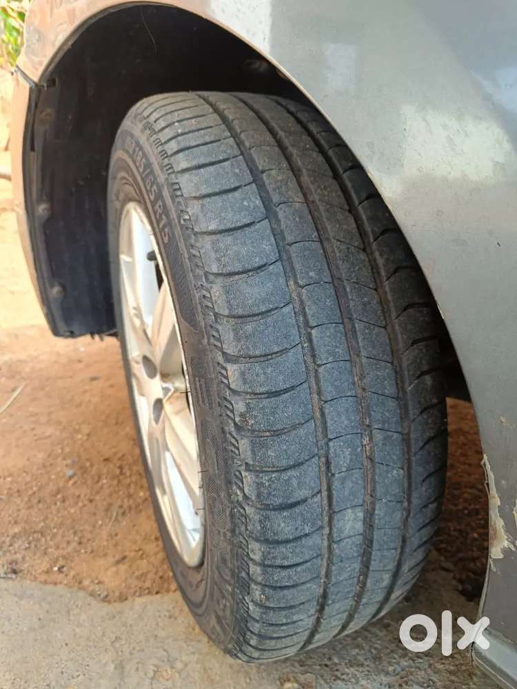 Volkswagen Polo 2011 Petrol 83000 Km Driven