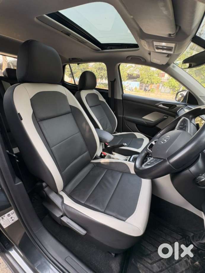 Volkswagen Taigun 1.0 Tsi Topline At, 2023, Petrol