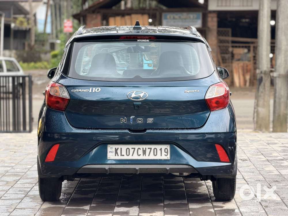Hyundai Grand I10 Nios Sportz 1.2 At, 2021, Petrol
