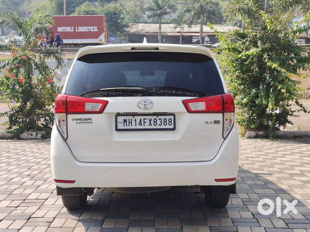 Toyota Innova Crysta