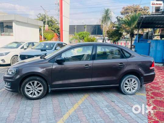 Volkswagen Vento 1.6 Highline, 2015, Petrol