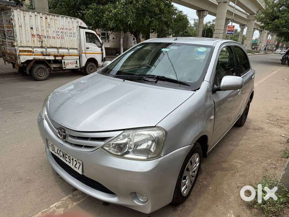 Toyota Etios Liva 2011-2012 G, 2011, Petrol