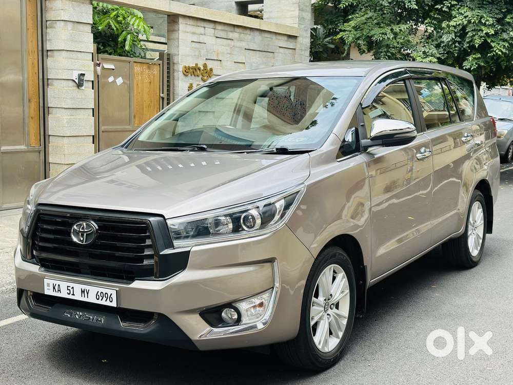 Toyota Innova Crysta 2.8 Zx At 7 Seater, 2017, Diesel