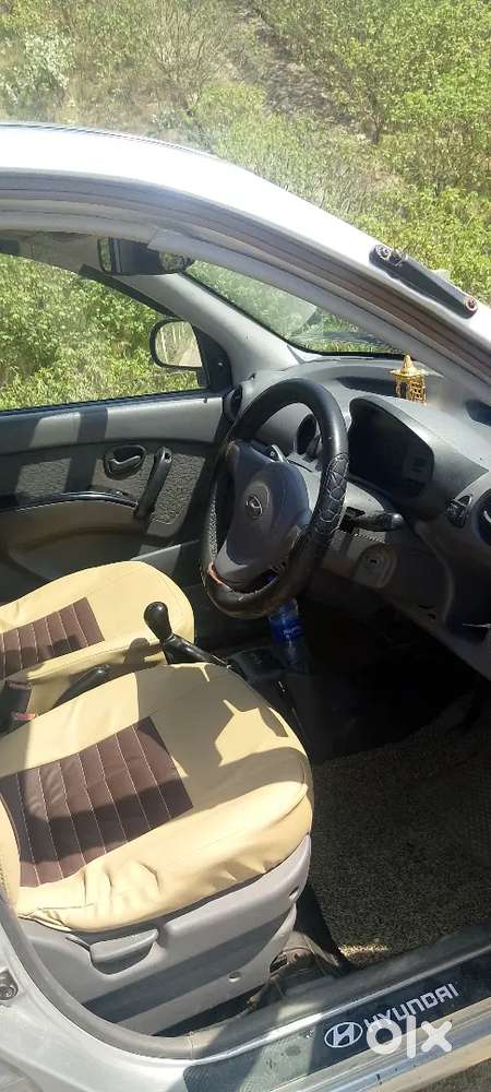Urgent Sell Hyundai Santro 2010 Cng & Hybrids 93000 Km Driven .
