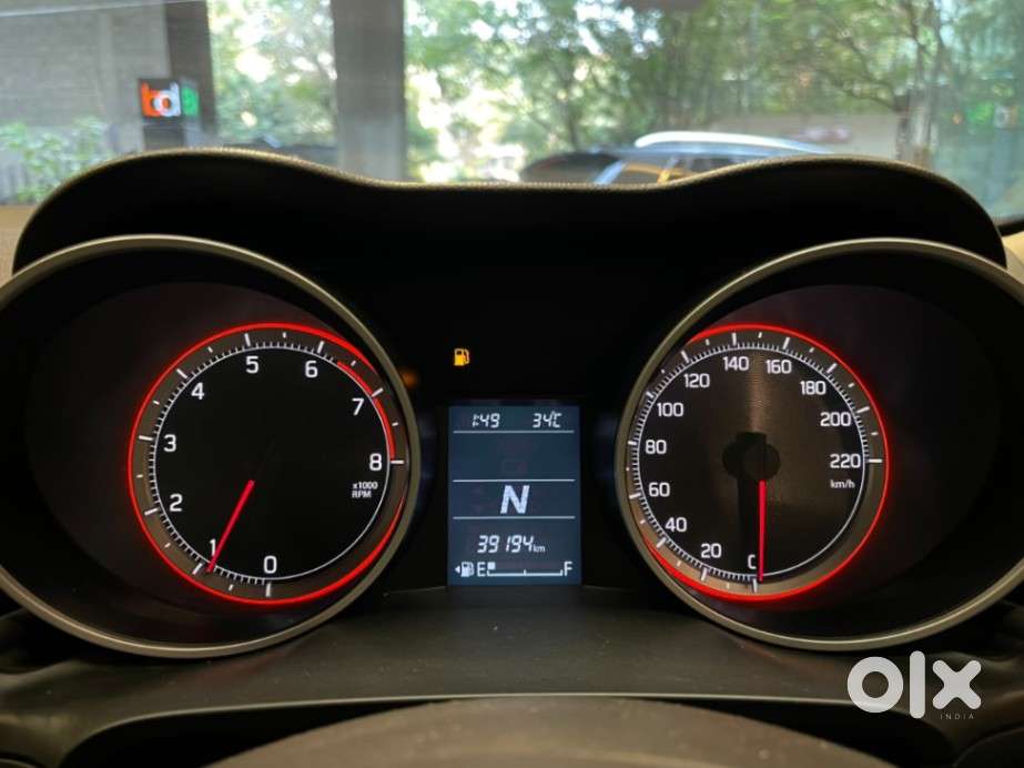 Maruti Suzuki Swift Amt Vxi, 2019, Petrol