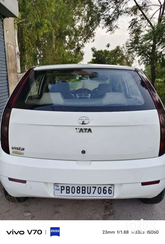 Tata Indica Vista Terra 2011