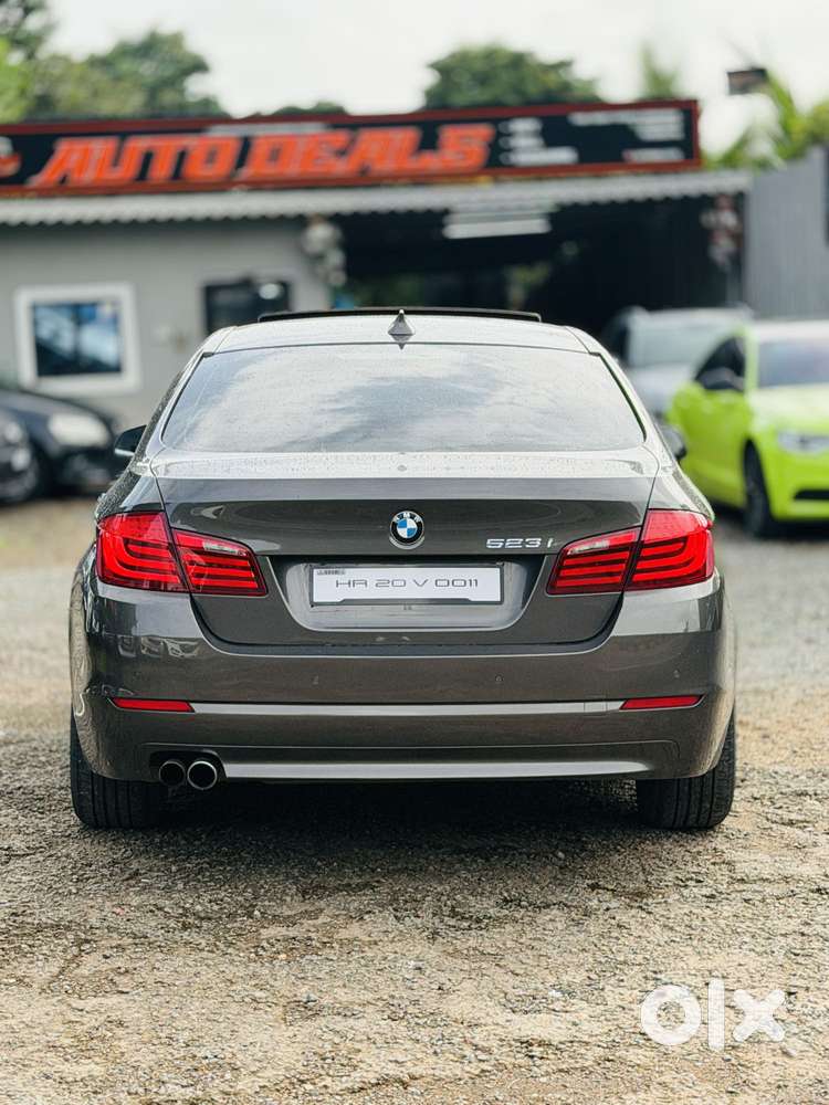 Bmw 5 Series 523i Sedan, 2011, Petrol
