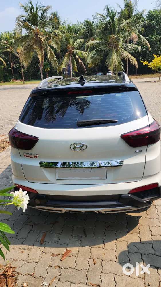 Hyundai Creta Petrol Dual Tone, With Loaded Genuine Accessories,
