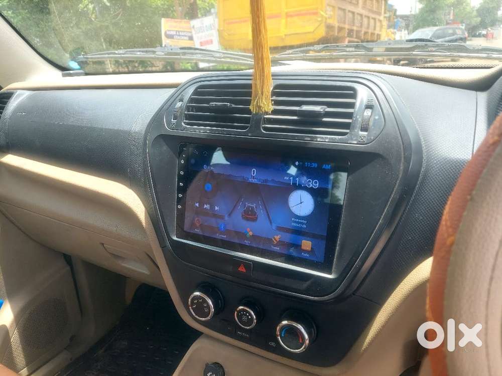 Mahindra Tuv 300 T4 Plus, 2016, Diesel