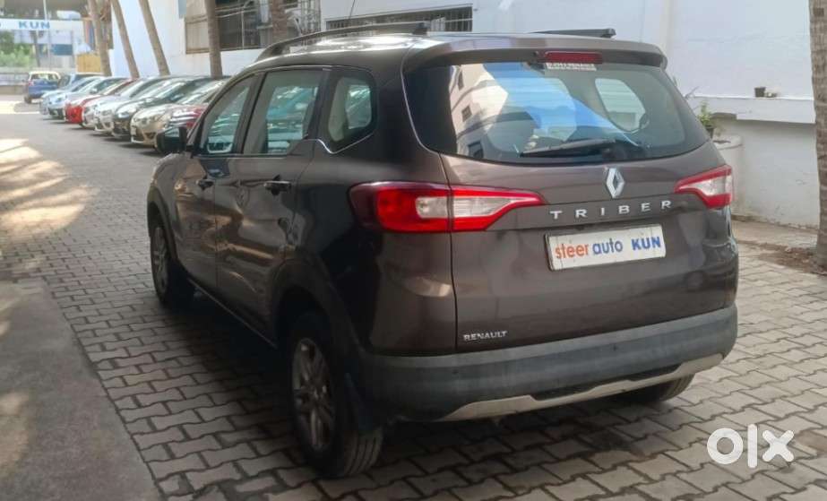 Renault Triber Rxz, 2022, Petrol